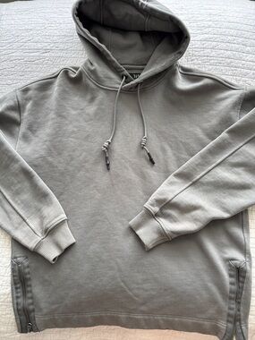Abercrombie Nicole Benefield Hoodie Heavyweight Grey Side Zip Men’s M